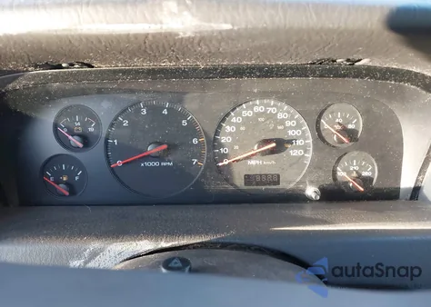 2001 Jeep Grand Cherokee Laredo z USA, uszkodzony, nr VIN 1J4GW48S11C718404